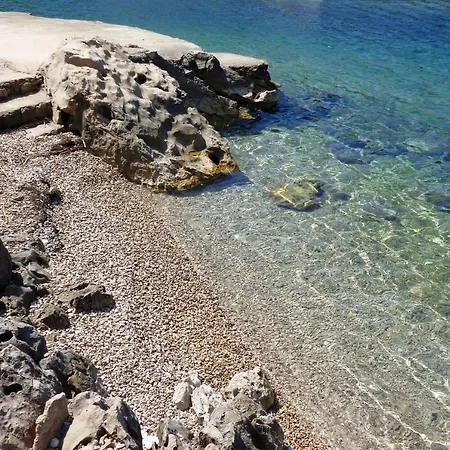 By The Sea Cove Vela Prapratna Kuna Pelješka