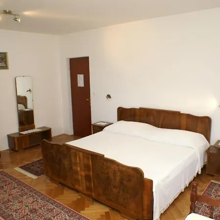 By The Sea Cove Vela Prapratna Appartement *